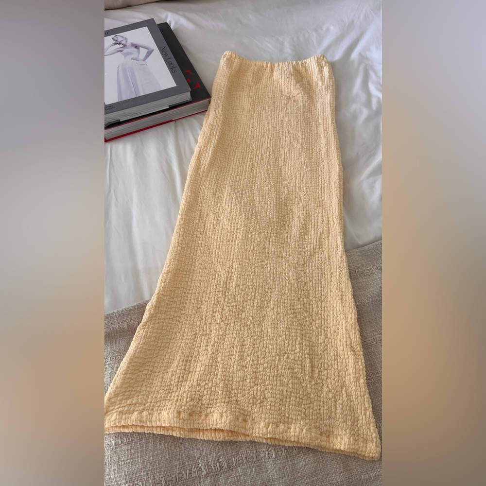 Chic Strapless Light Yellow Dress